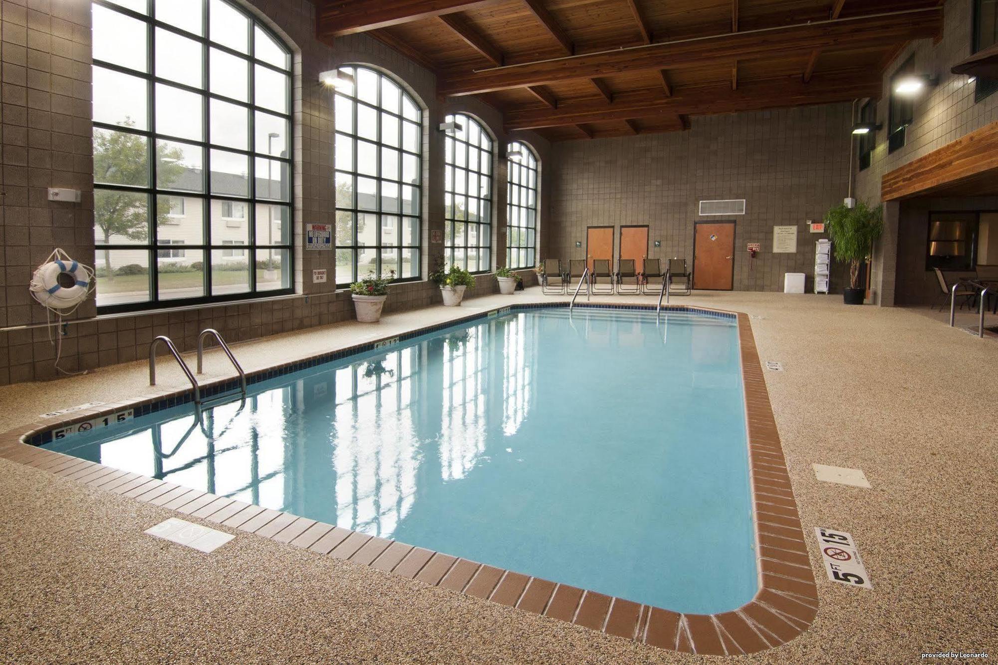 Hotel Wingate By Wyndham Coon Rapids Esterno foto